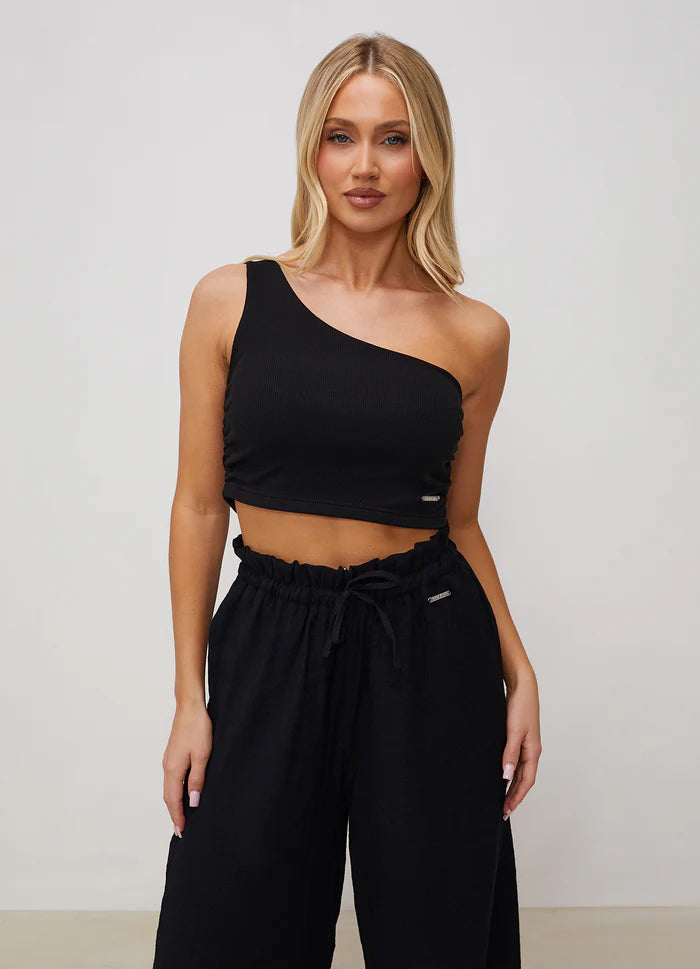 Shapetive Asymmetric Crop - Black - Shapetive